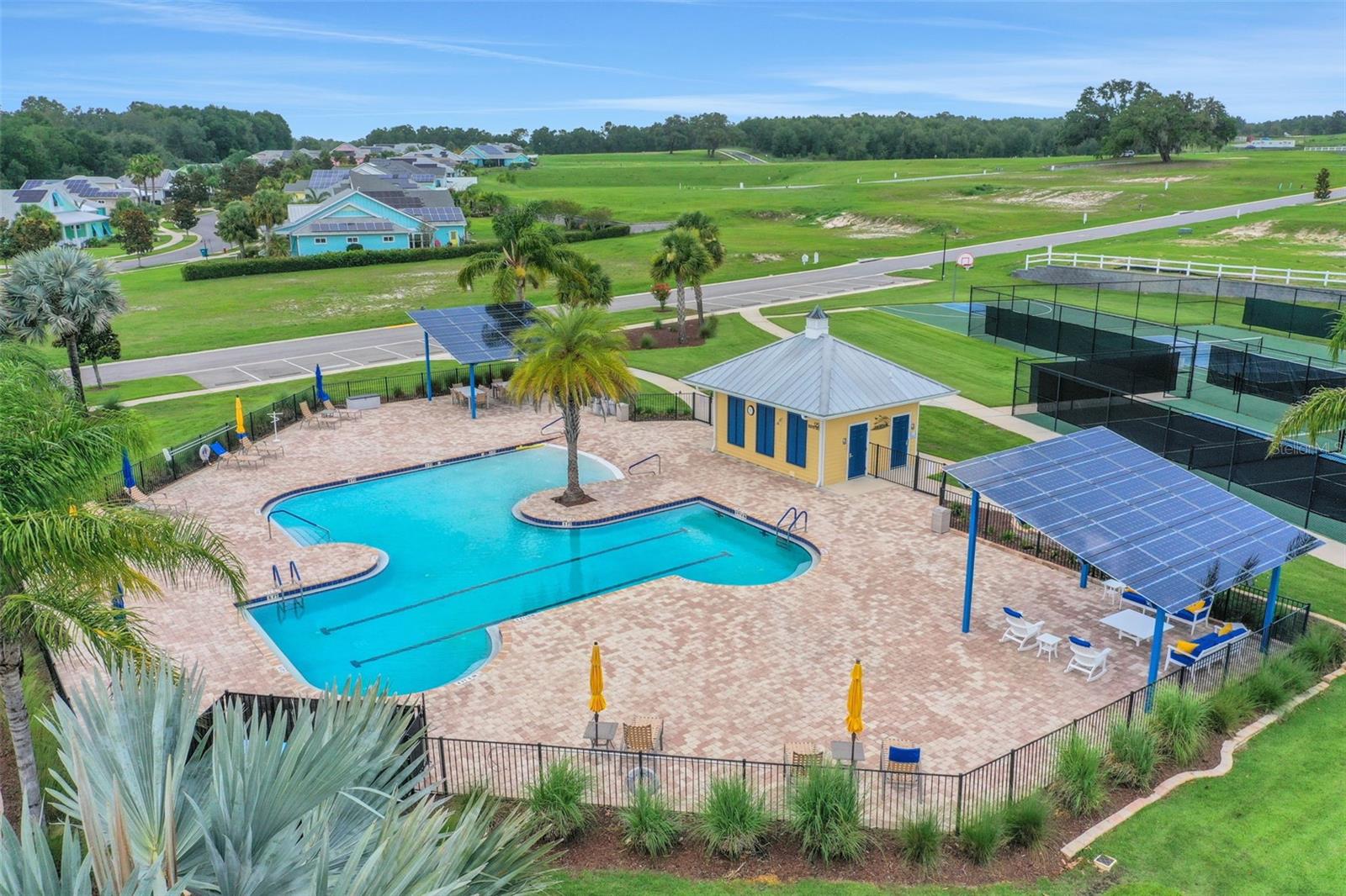 Image 50 of 56 For 1018 Fiesta Key Circle