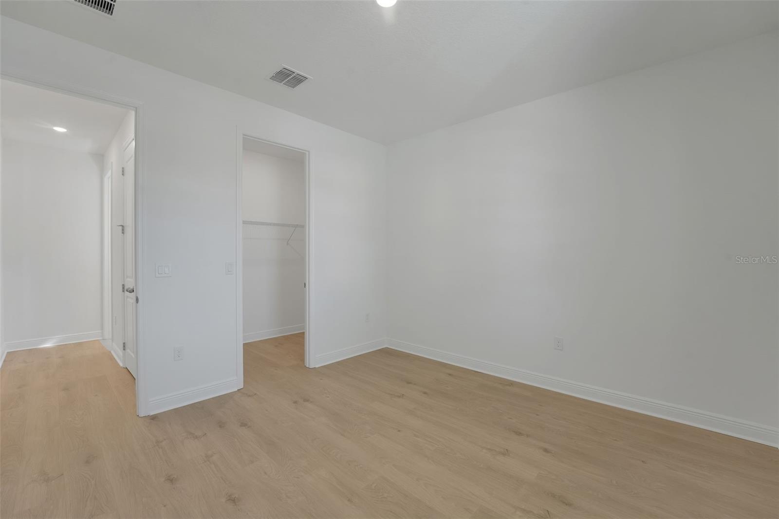 Image 29 of 52 For 999 Fiesta Key Circle