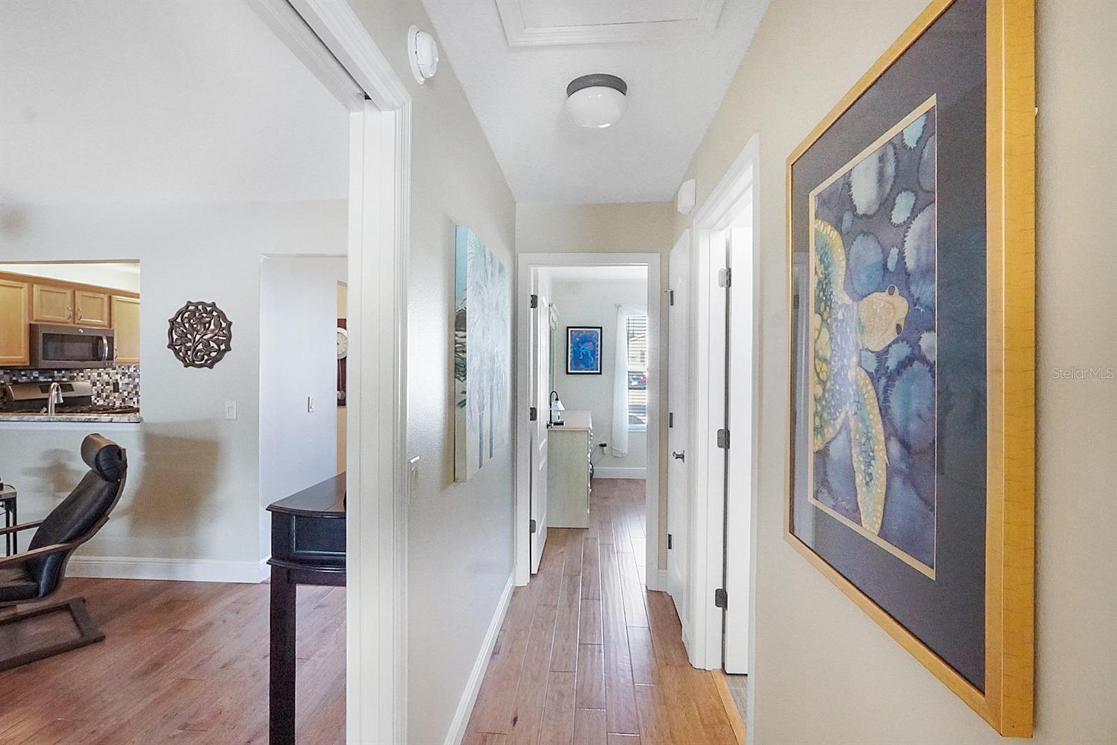 Image 16 of 51 For 2391 St George Avenue