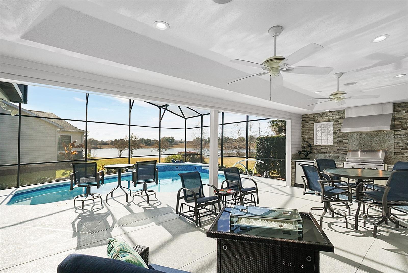 Image 34 of 51 For 2391 St George Avenue