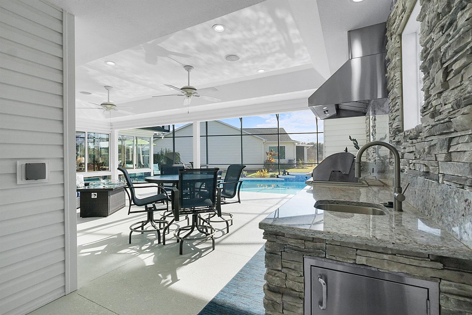 Image 40 of 51 For 2391 St George Avenue