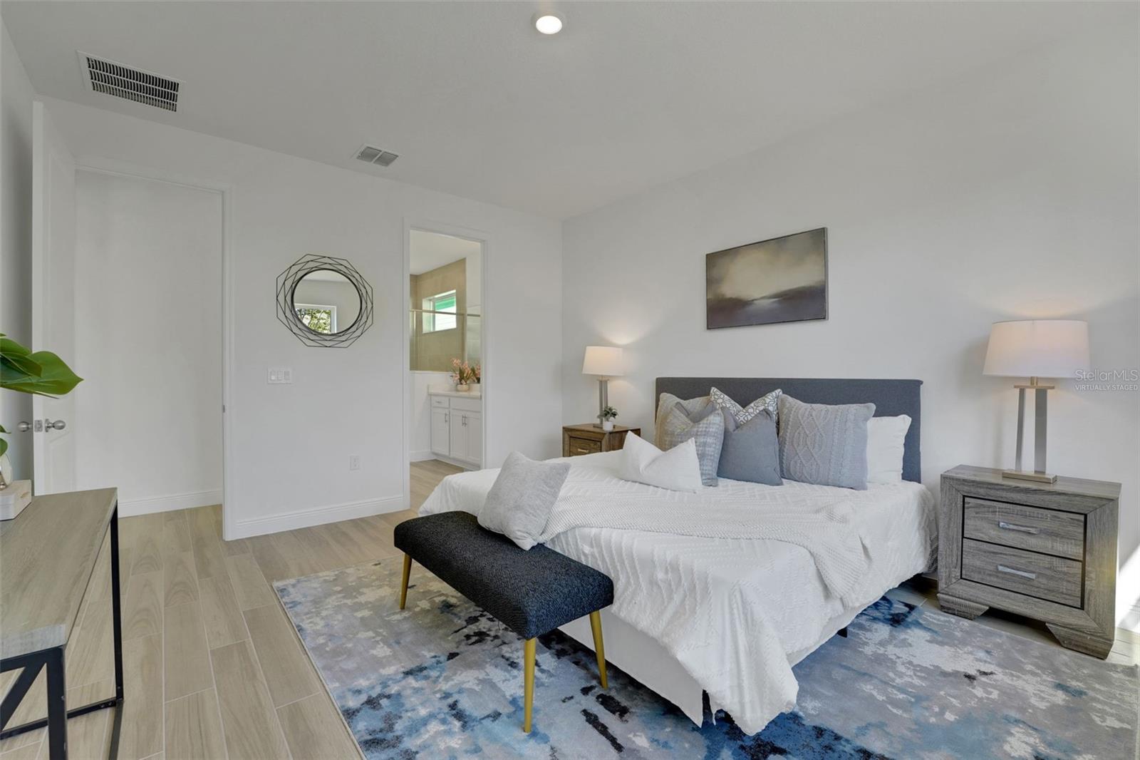 Image 15 of 53 For 995 Fiesta Key Circle