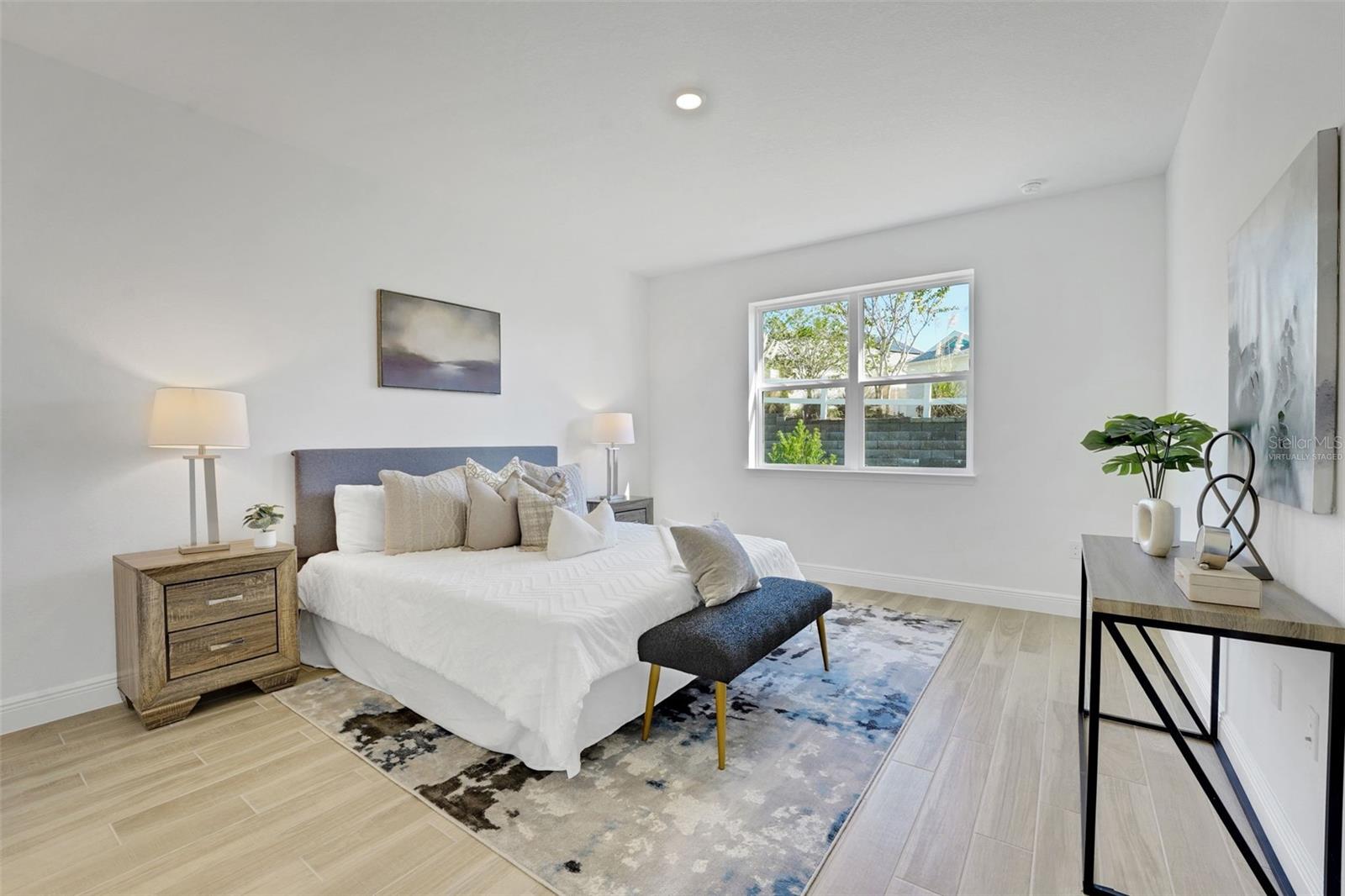 Image 16 of 53 For 995 Fiesta Key Circle