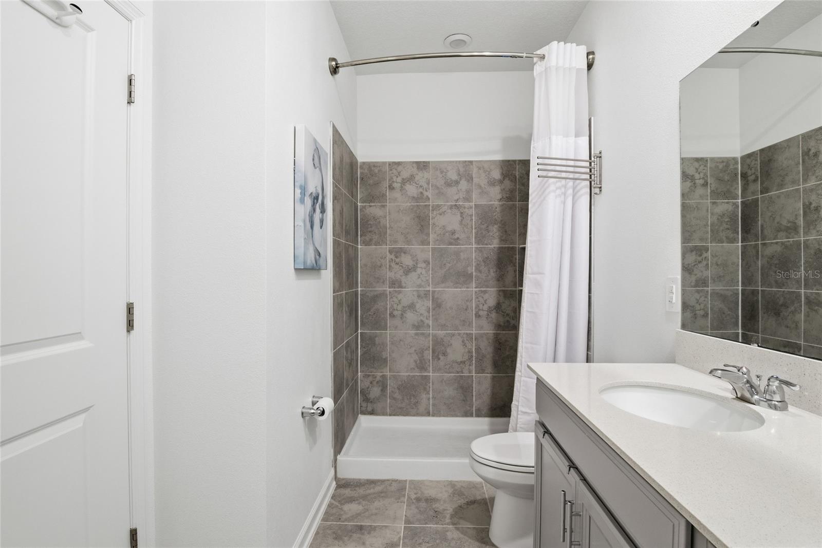 Image 22 of 48 For 954 Laurel View Way