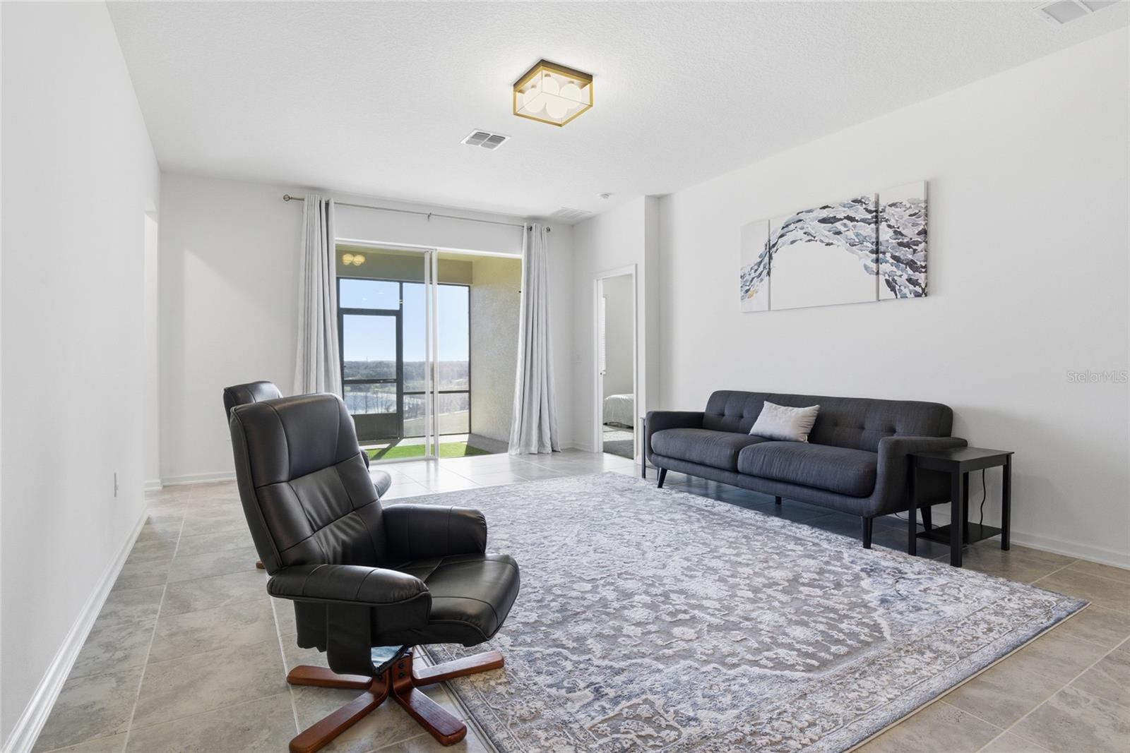 Image 24 of 48 For 954 Laurel View Way