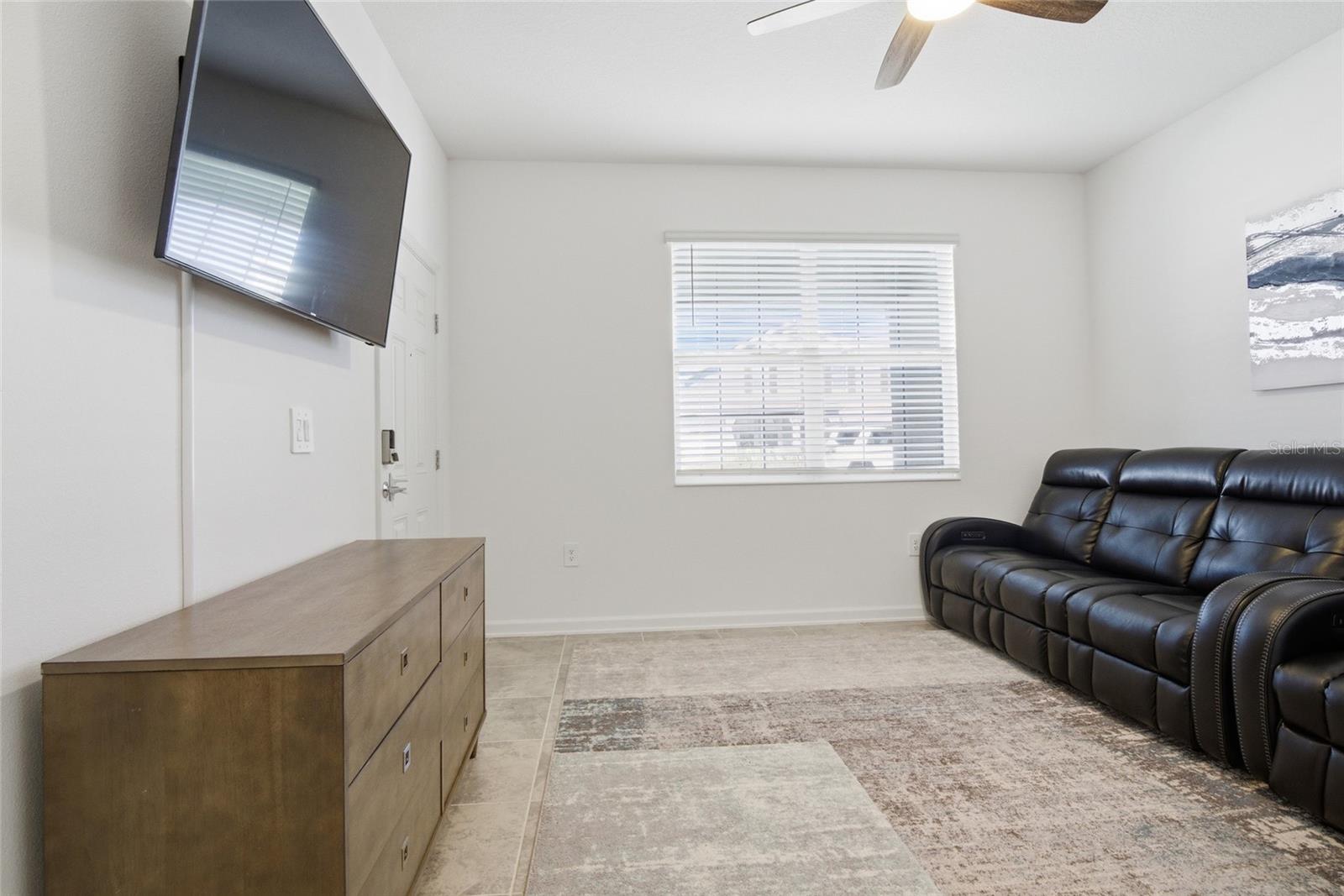 Image 33 of 48 For 954 Laurel View Way