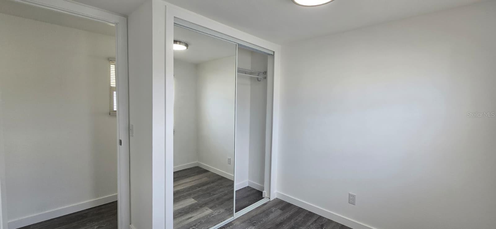 Image 8 of 14 For 805 Live Oak Street