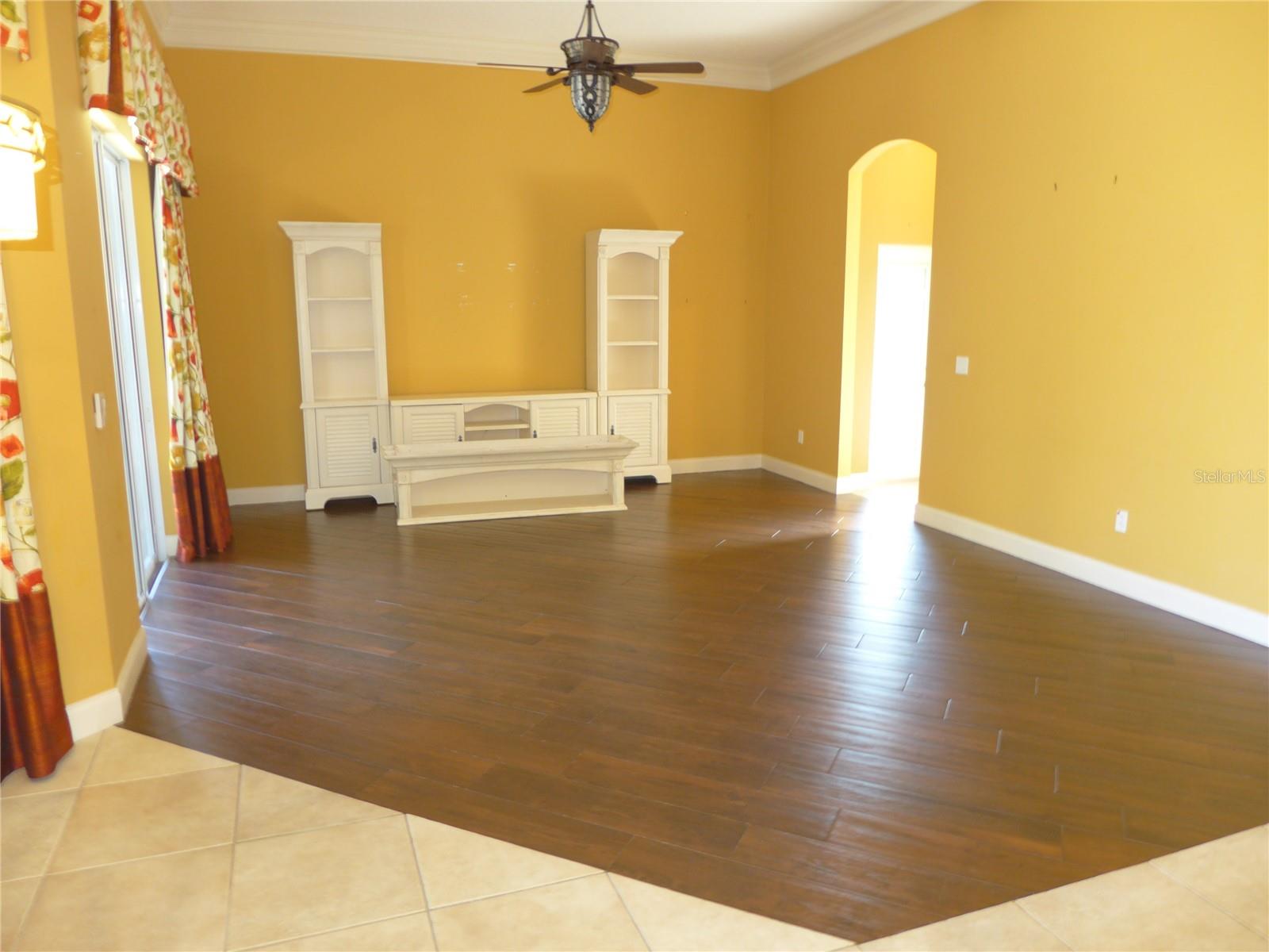 Image 15 of 38 For 6000 Tremayne Drive