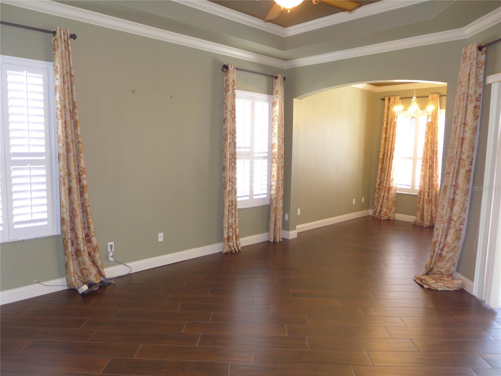 Image 17 of 38 For 6000 Tremayne Drive