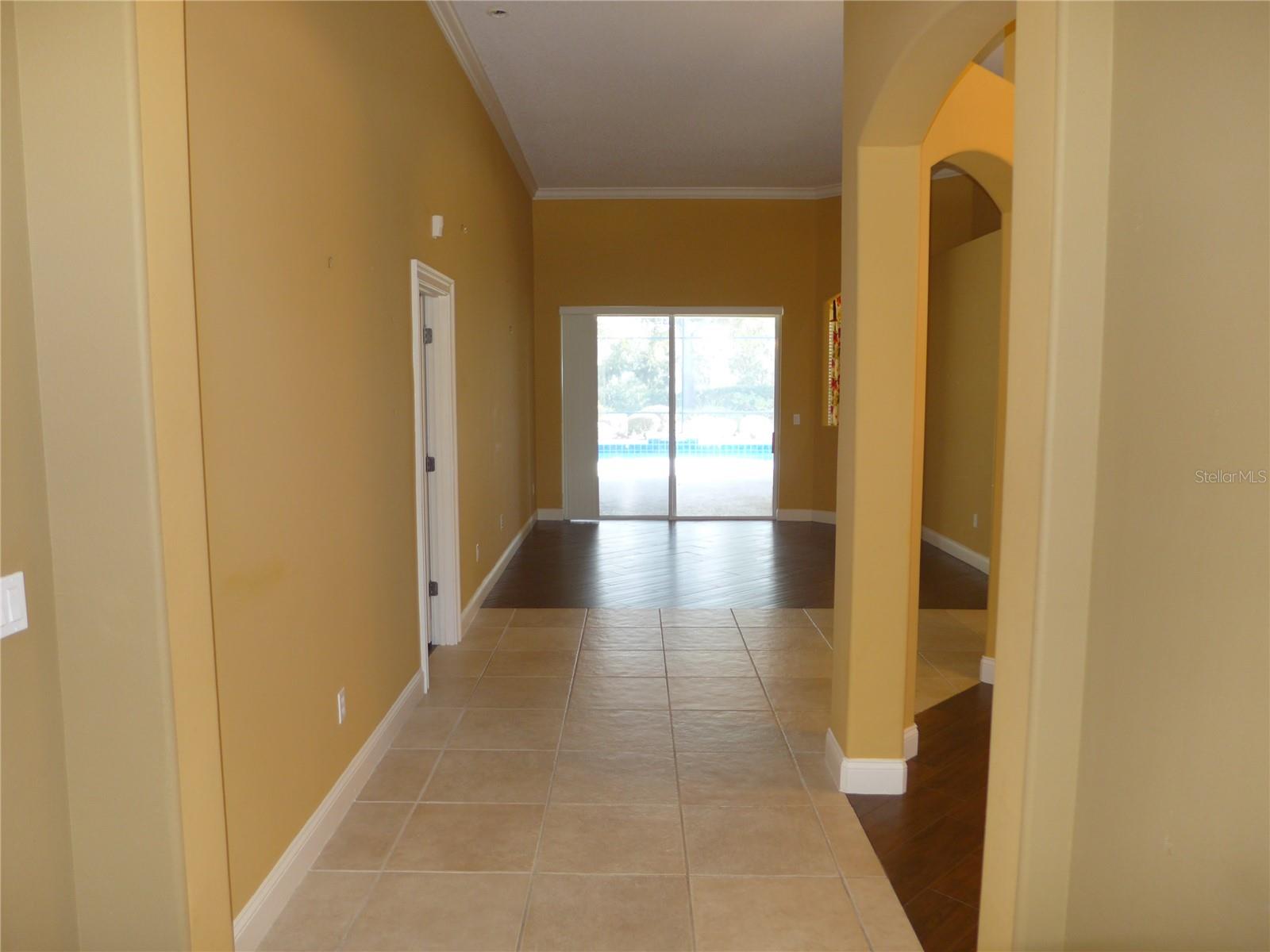 Image 5 of 38 For 6000 Tremayne Drive