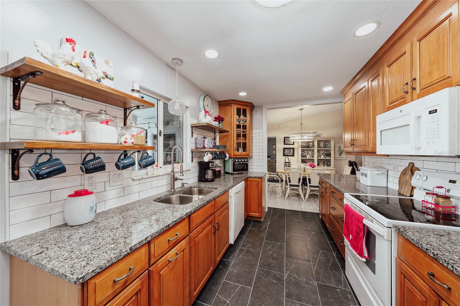 Image 23 of 76 For 10845 178th Street