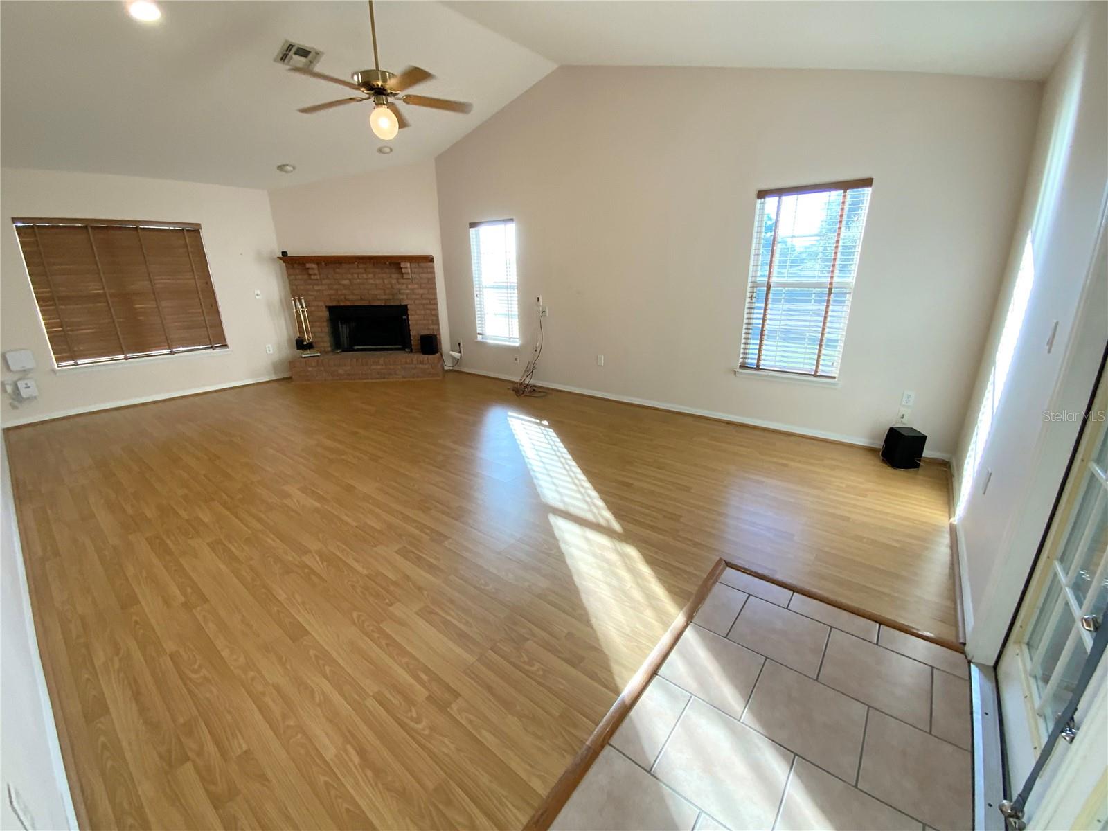 Image 21 of 31 For 4266 64th Avenue Road