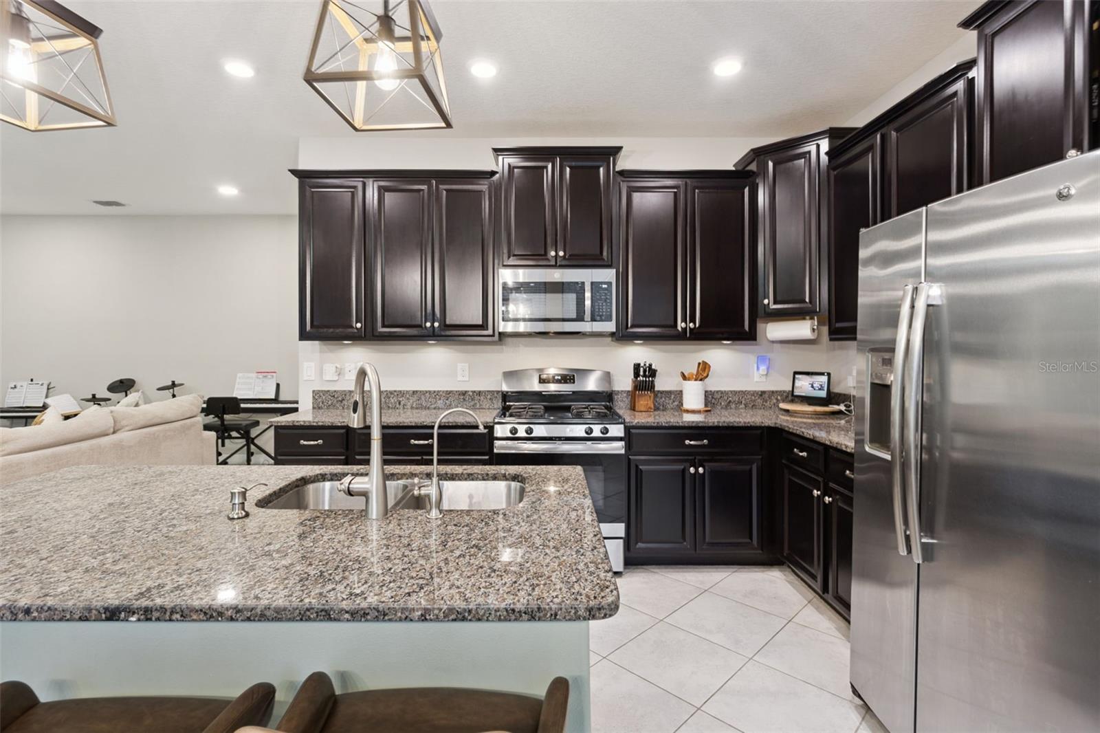 Image 17 of 64 For 8816 Shady Pavillion Court