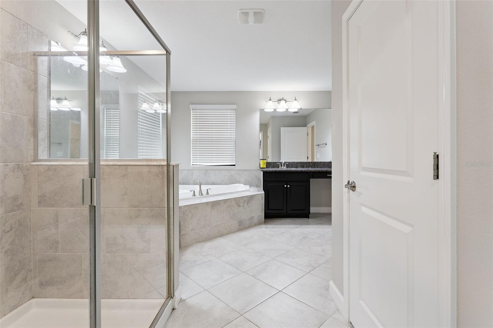 Image 32 of 64 For 8816 Shady Pavillion Court