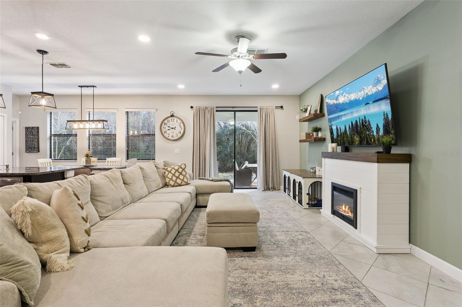 Image 6 of 64 For 8816 Shady Pavillion Court