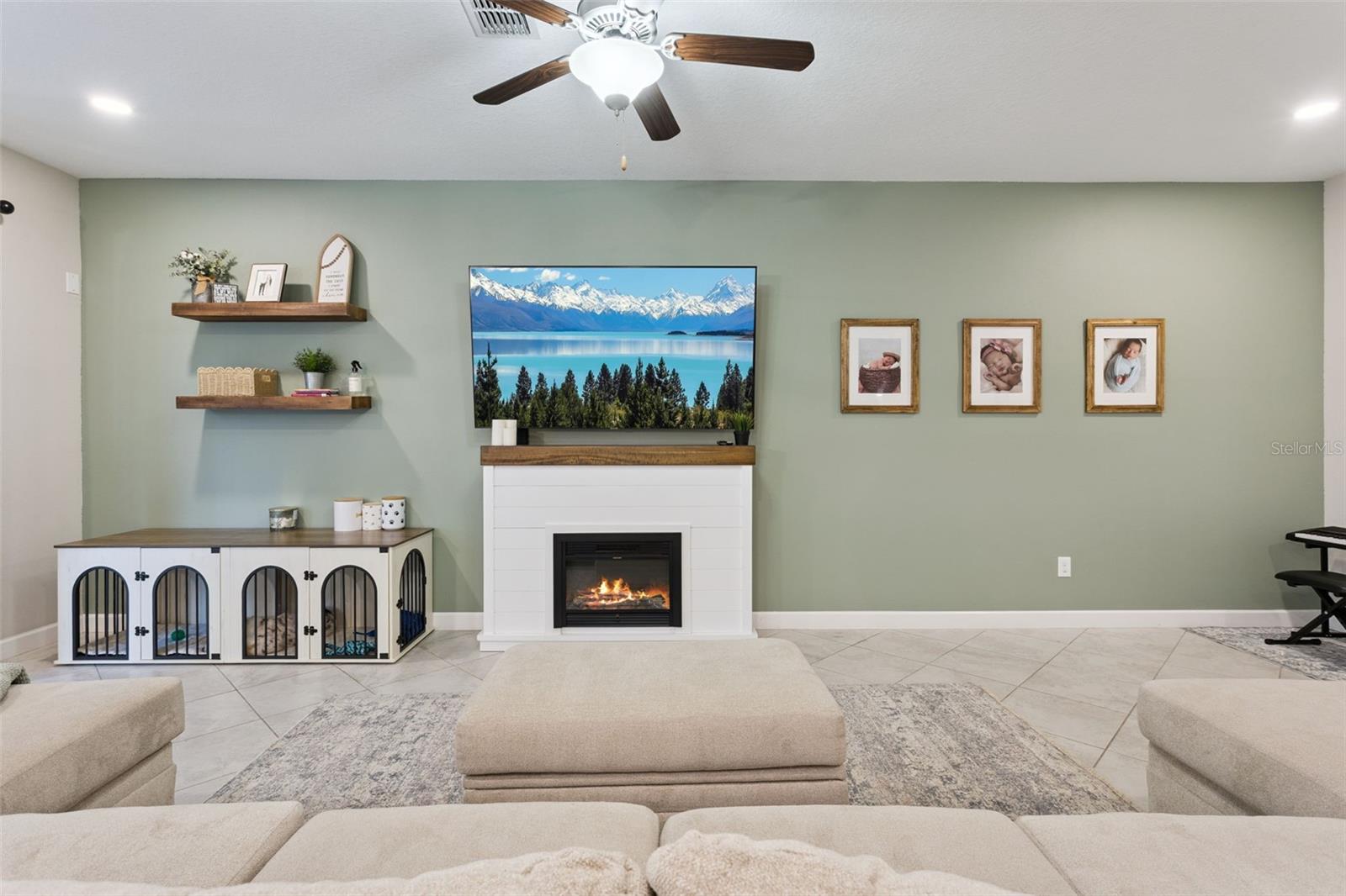 Image 8 of 64 For 8816 Shady Pavillion Court