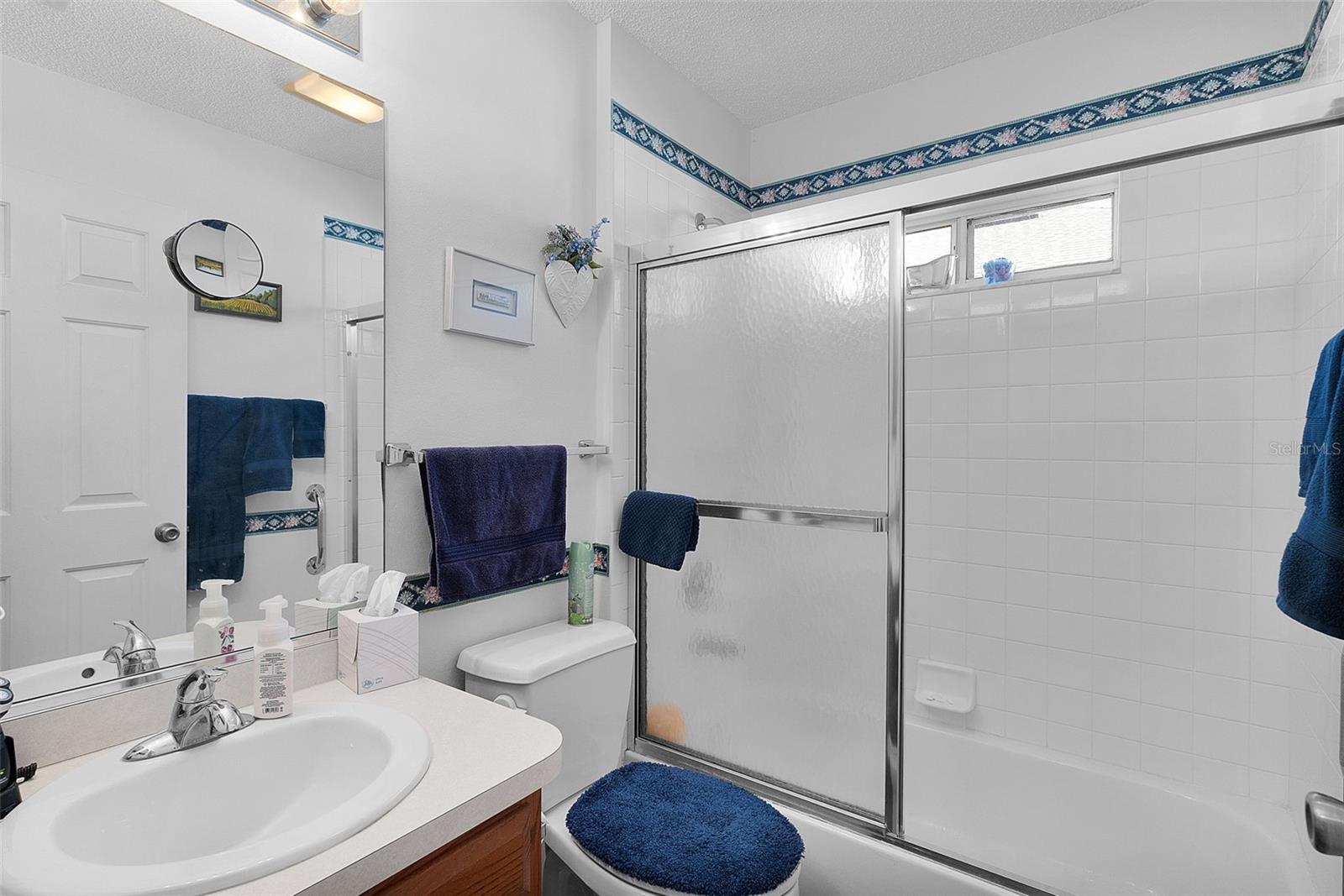 Image 21 of 33 For 1115 Salido Avenue