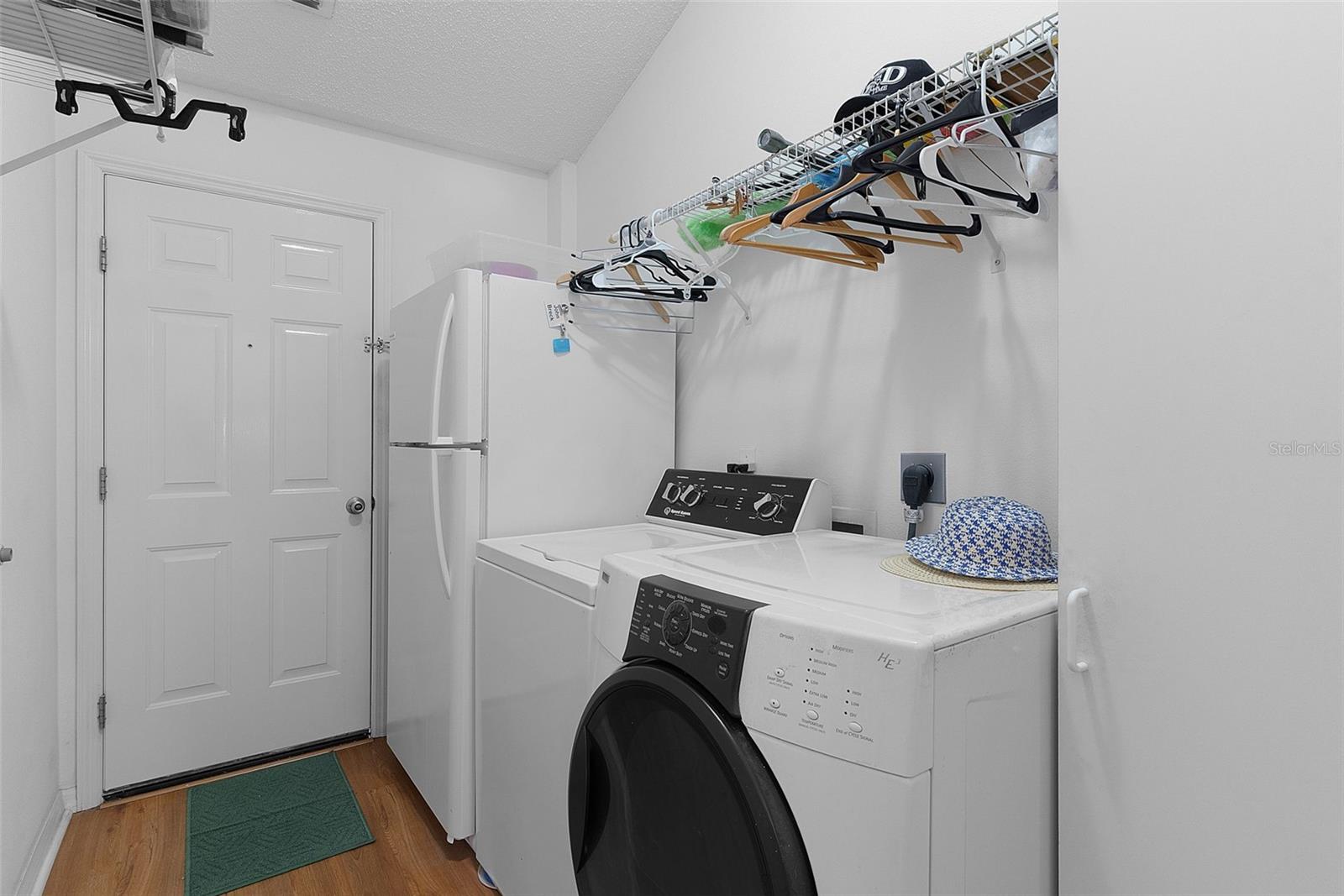 Image 22 of 33 For 1115 Salido Avenue