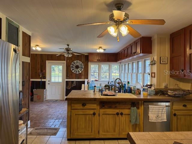 Image 6 of 19 For 1905 Myrtle Lake Avenue