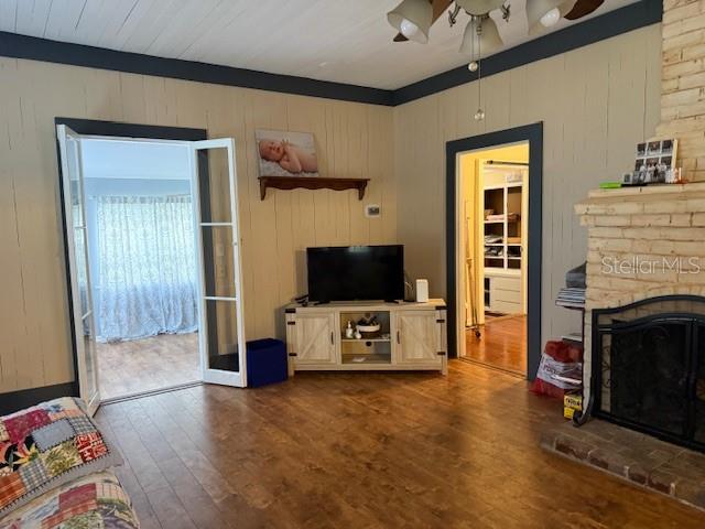 Image 9 of 19 For 1905 Myrtle Lake Avenue