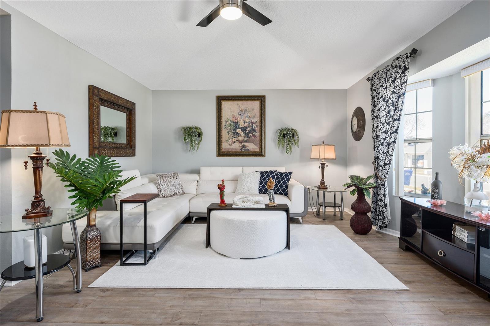 Image 13 of 54 For 1969 Golden Palm Circle