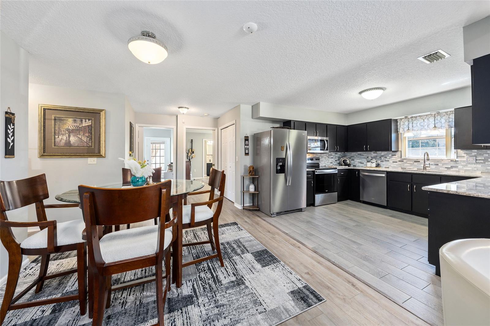 Image 22 of 54 For 1969 Golden Palm Circle