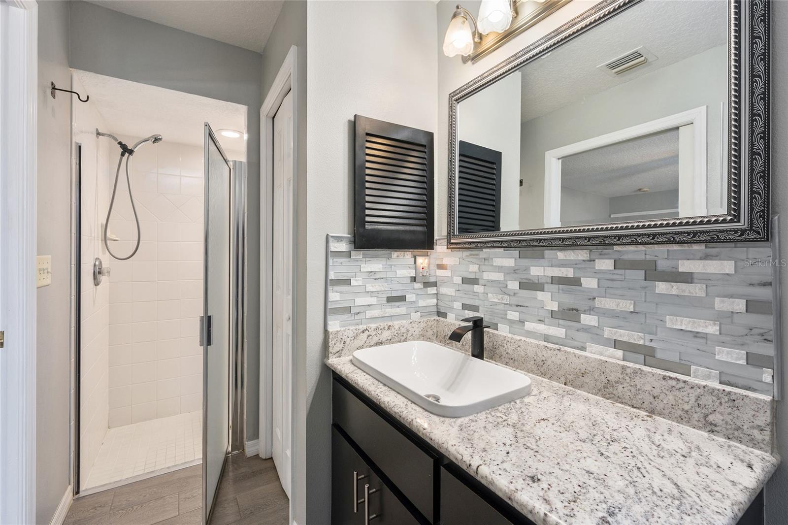 Image 32 of 54 For 1969 Golden Palm Circle