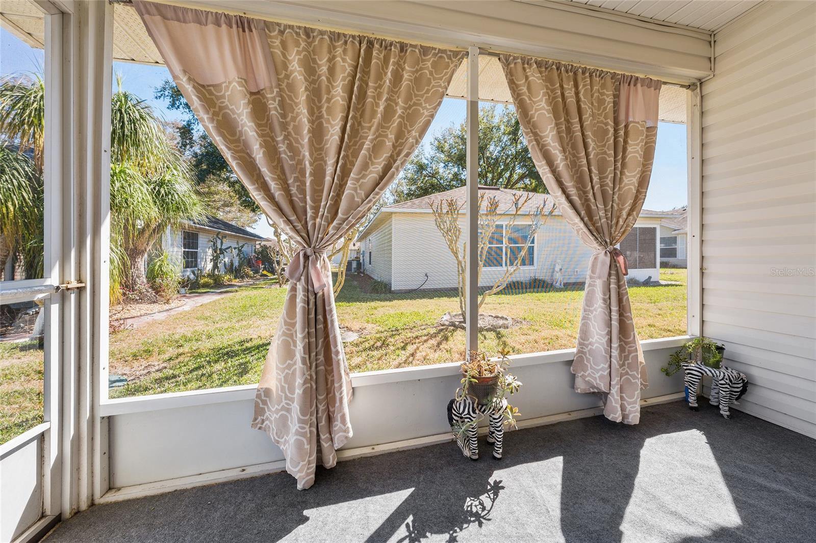 Image 44 of 54 For 1969 Golden Palm Circle