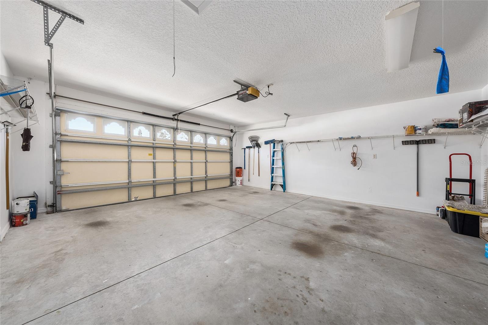 Image 45 of 54 For 1969 Golden Palm Circle