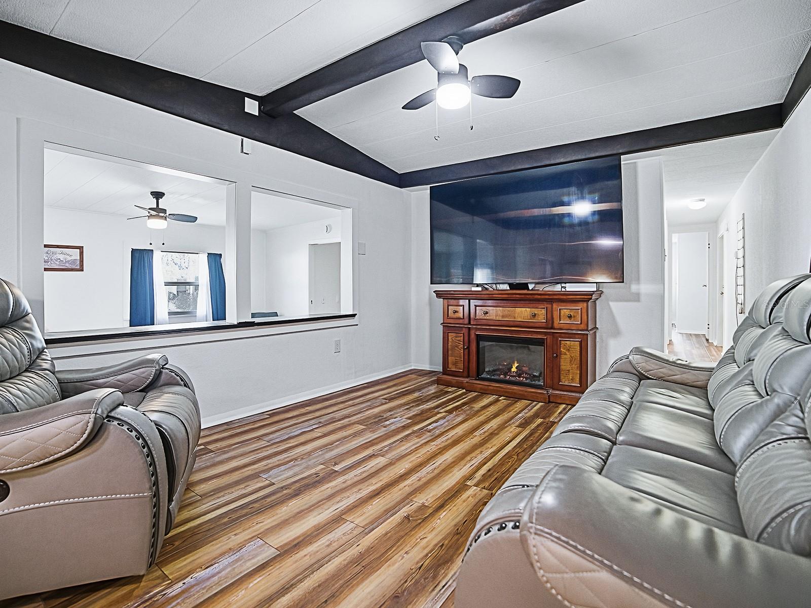 Image 10 of 30 For 211 Rue De Paresse