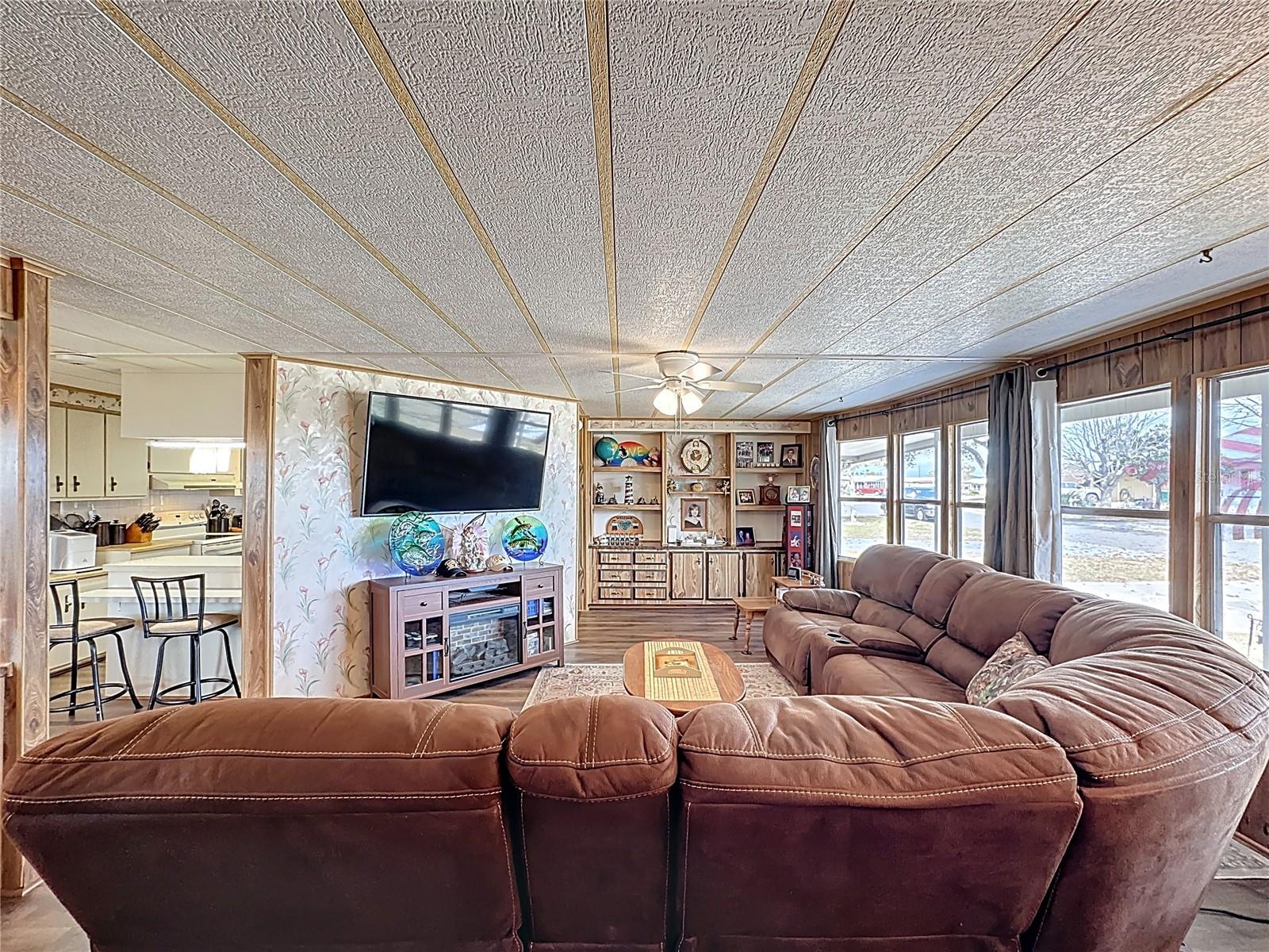 Image 15 of 59 For 1311 Mohawk Circle