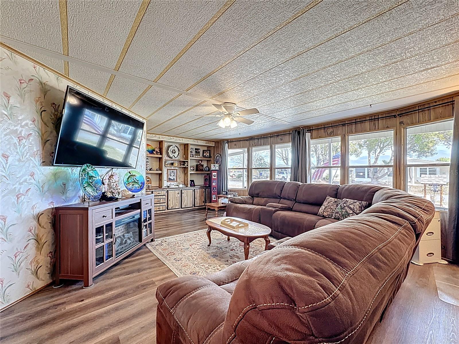 Image 16 of 59 For 1311 Mohawk Circle