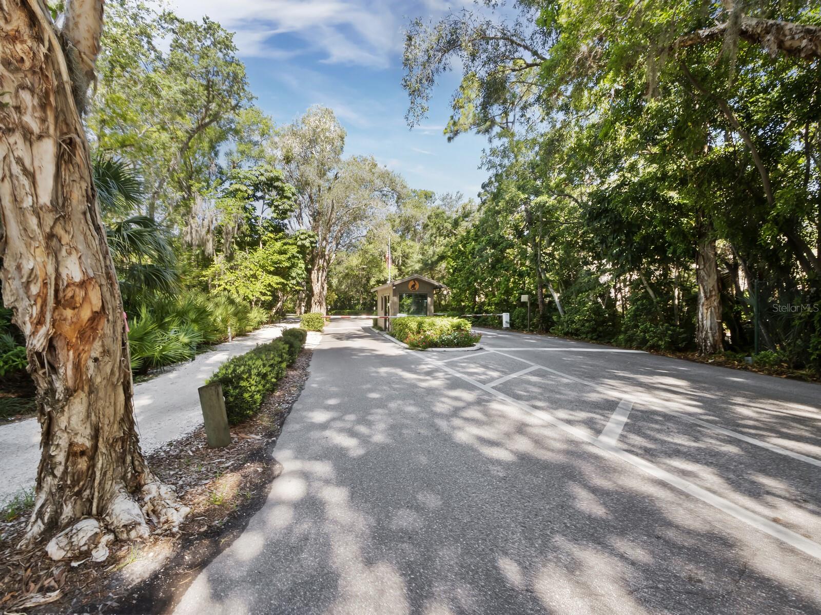 Image 25 of 35 For 1511 Pelican Point Drive 280