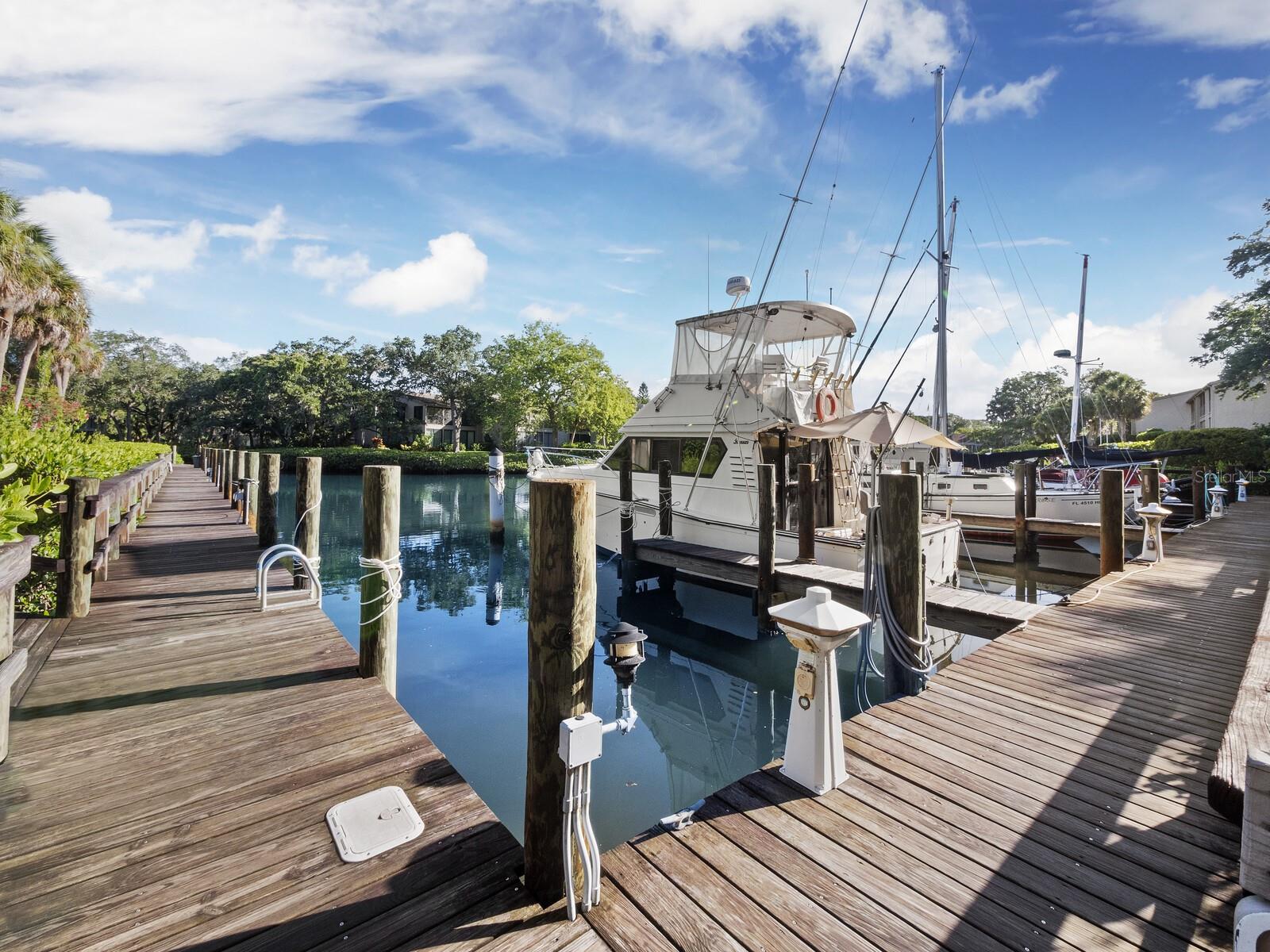 Image 31 of 35 For 1511 Pelican Point Drive 280