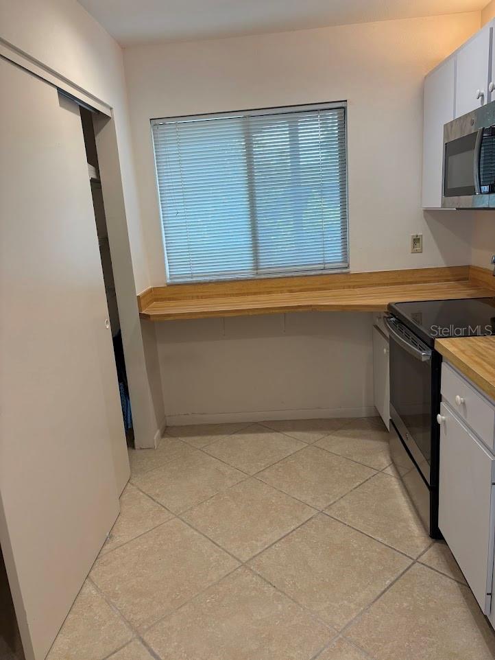 Image 8 of 35 For 1511 Pelican Point Drive 280