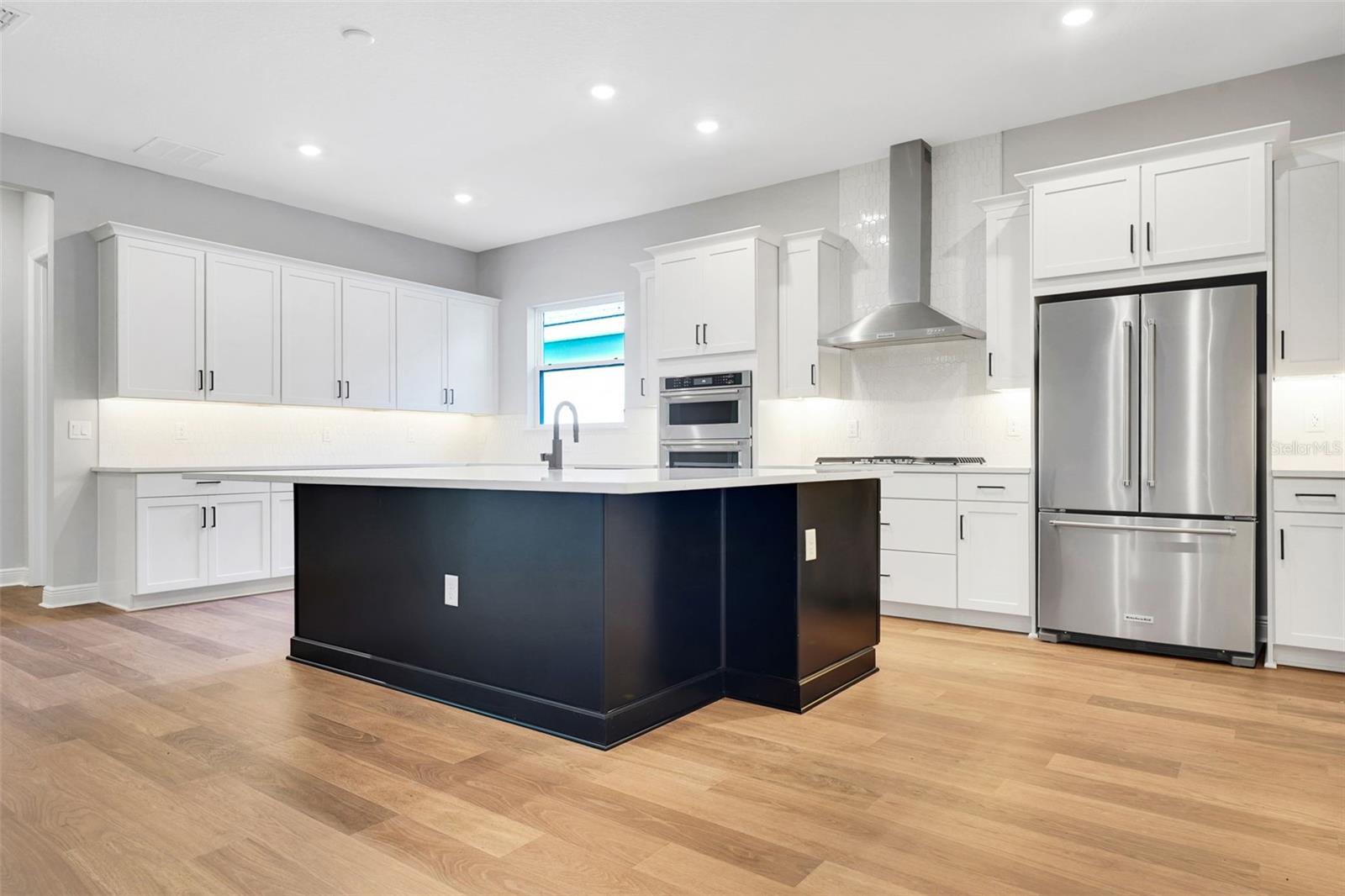 Image 24 of 61 For 14285 Crest Palm Avenue