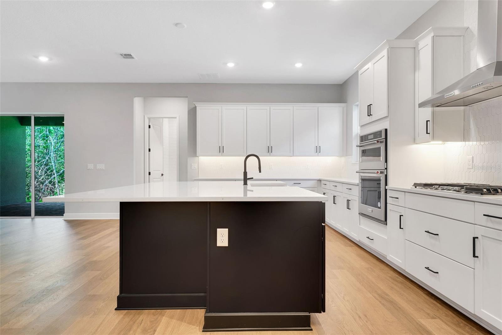 Image 26 of 61 For 14285 Crest Palm Avenue