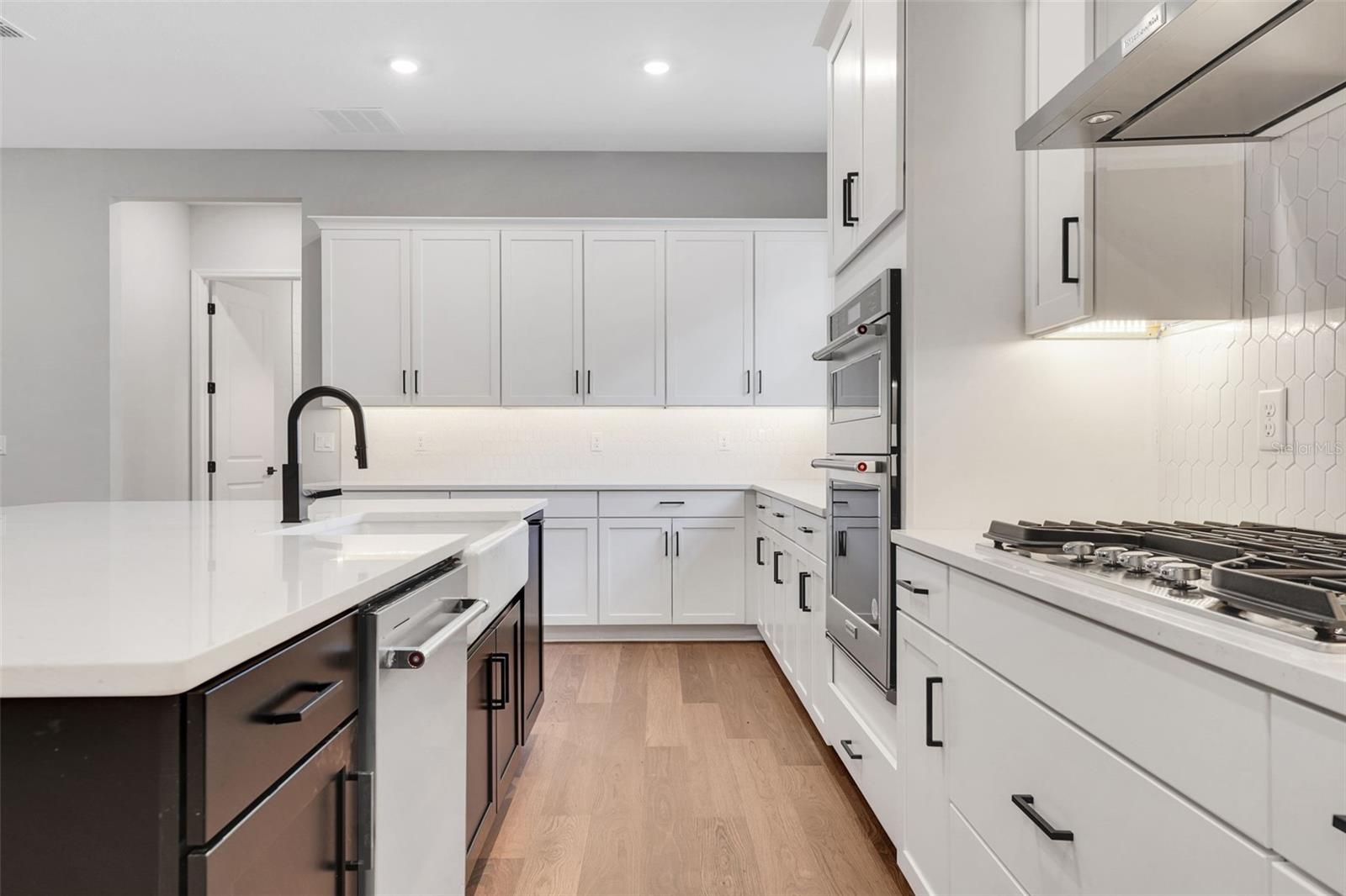 Image 27 of 61 For 14285 Crest Palm Avenue