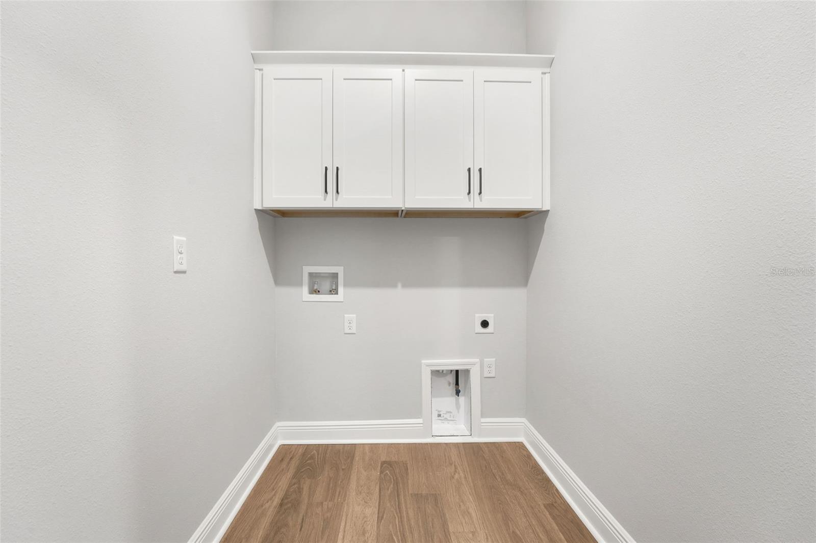 Image 32 of 61 For 14285 Crest Palm Avenue