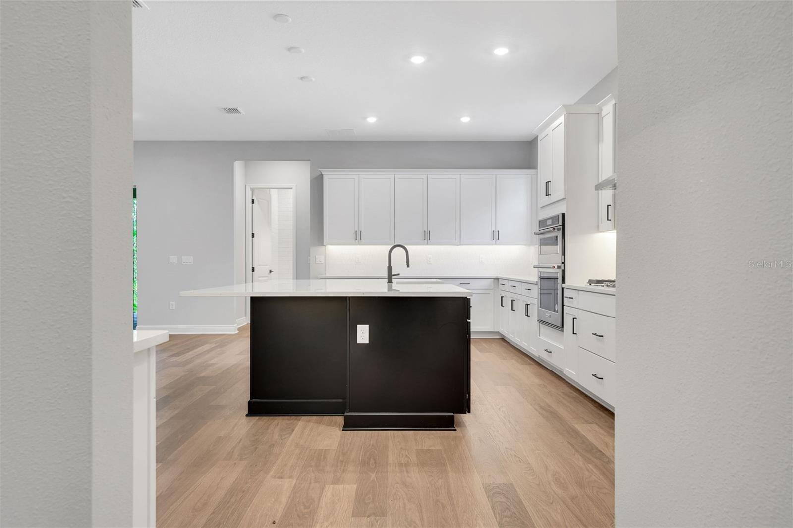 Image 34 of 61 For 14285 Crest Palm Avenue