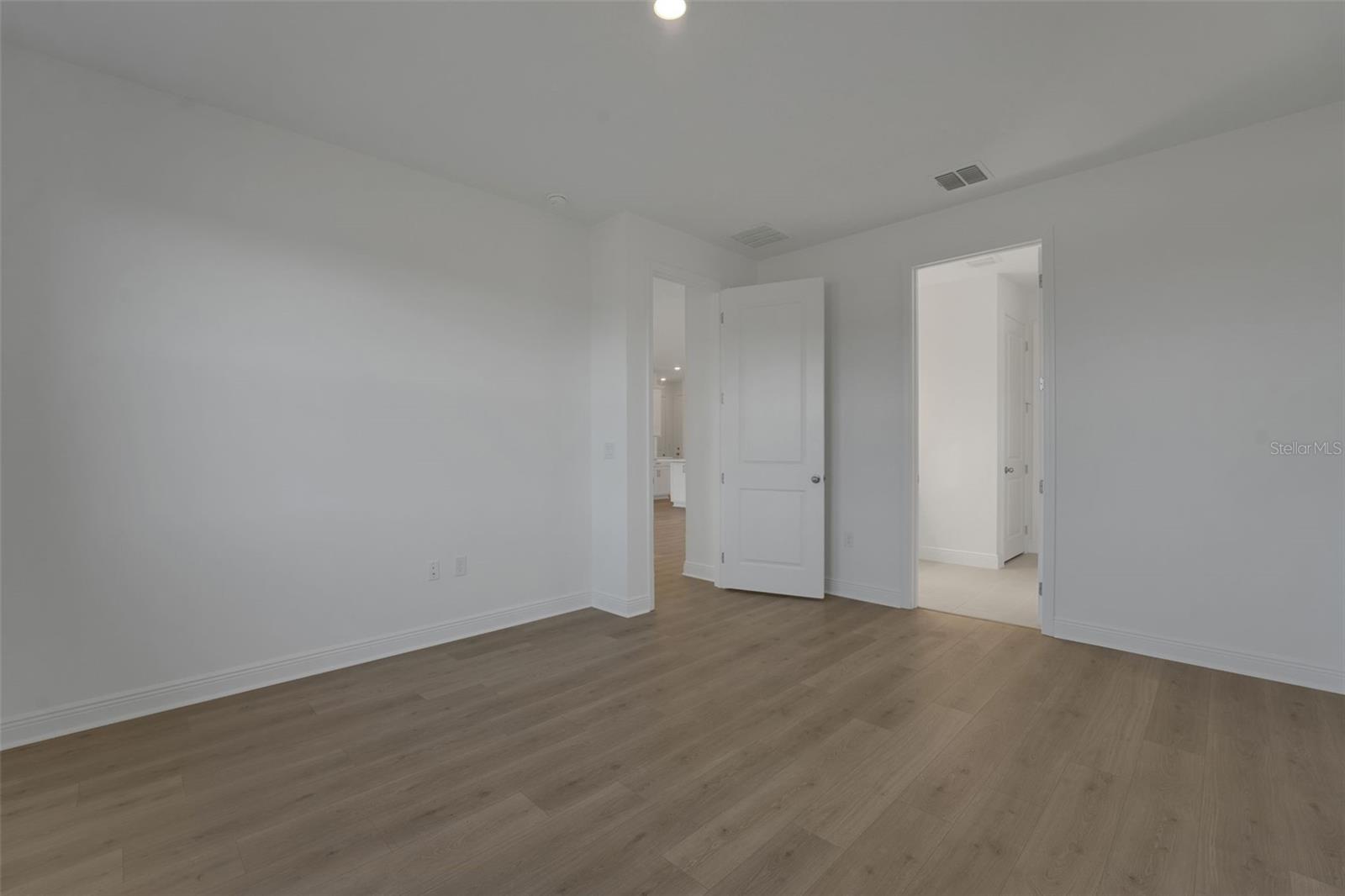 Image 17 of 49 For 994 Fiesta Key Circle