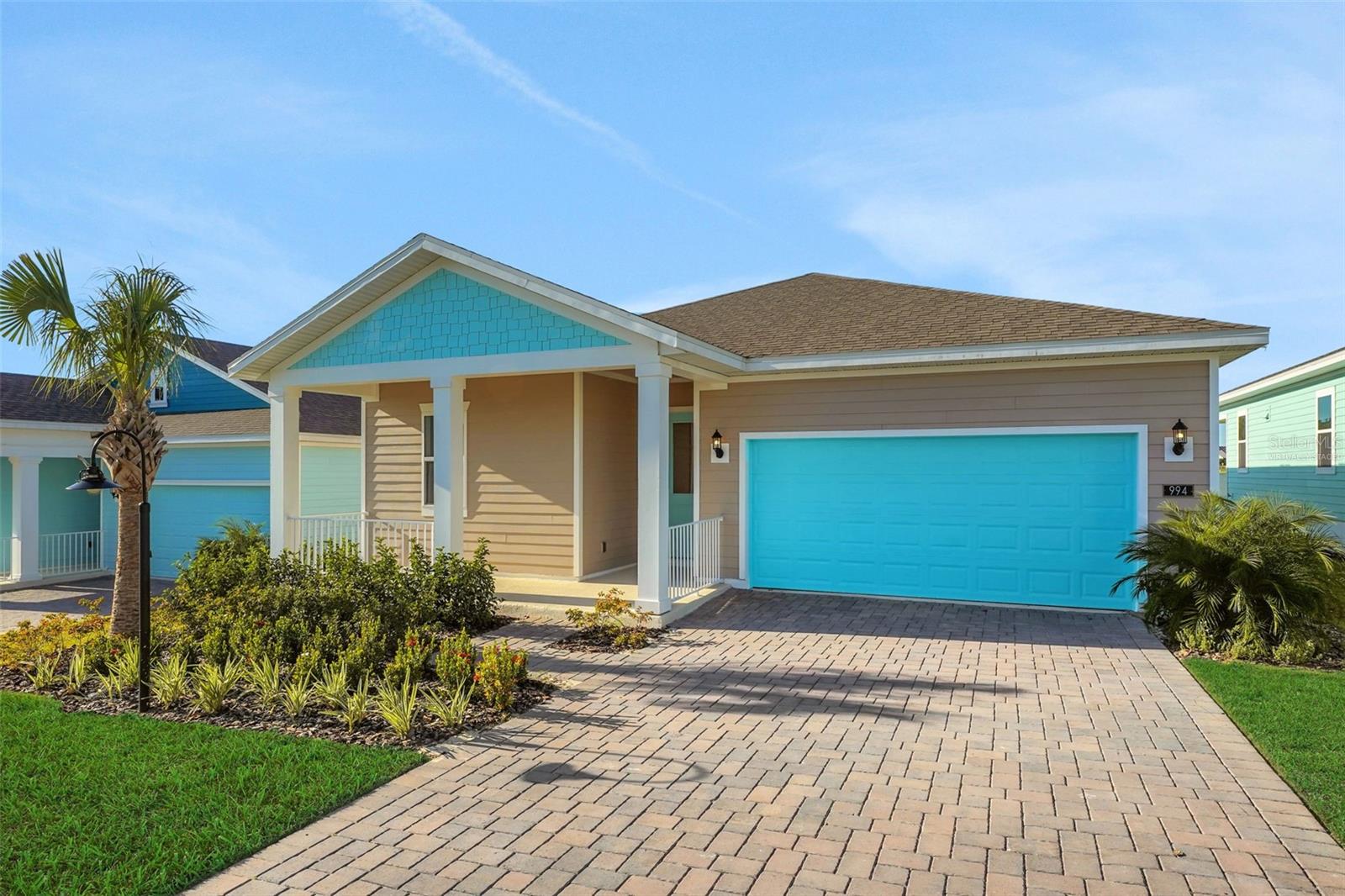 Image 2 of 49 For 994 Fiesta Key Circle