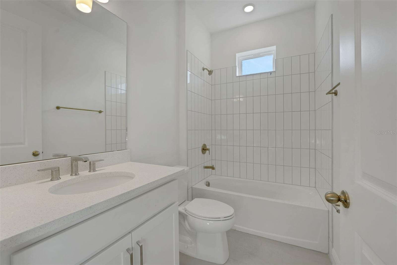 Image 25 of 49 For 994 Fiesta Key Circle