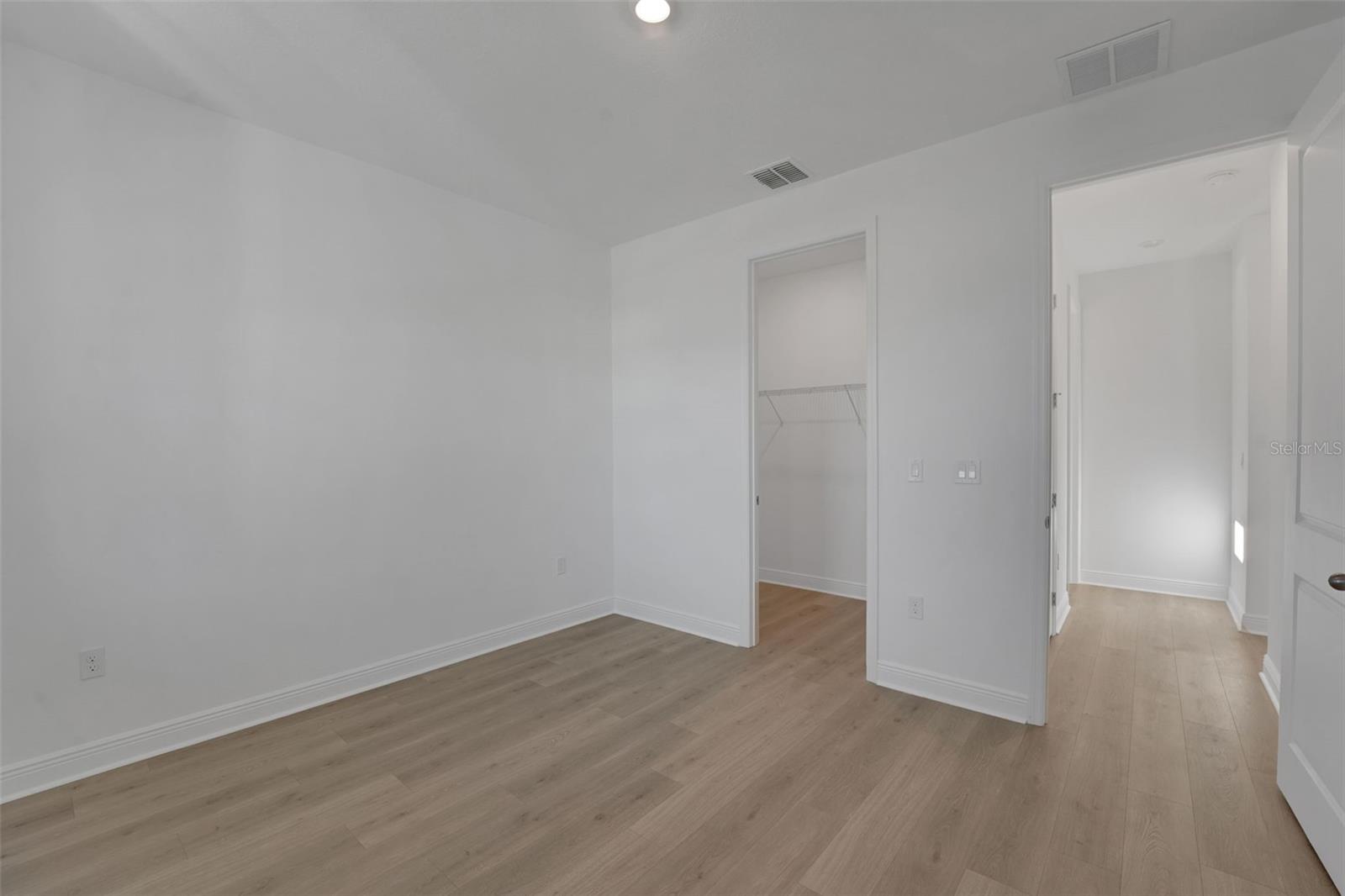 Image 27 of 49 For 994 Fiesta Key Circle