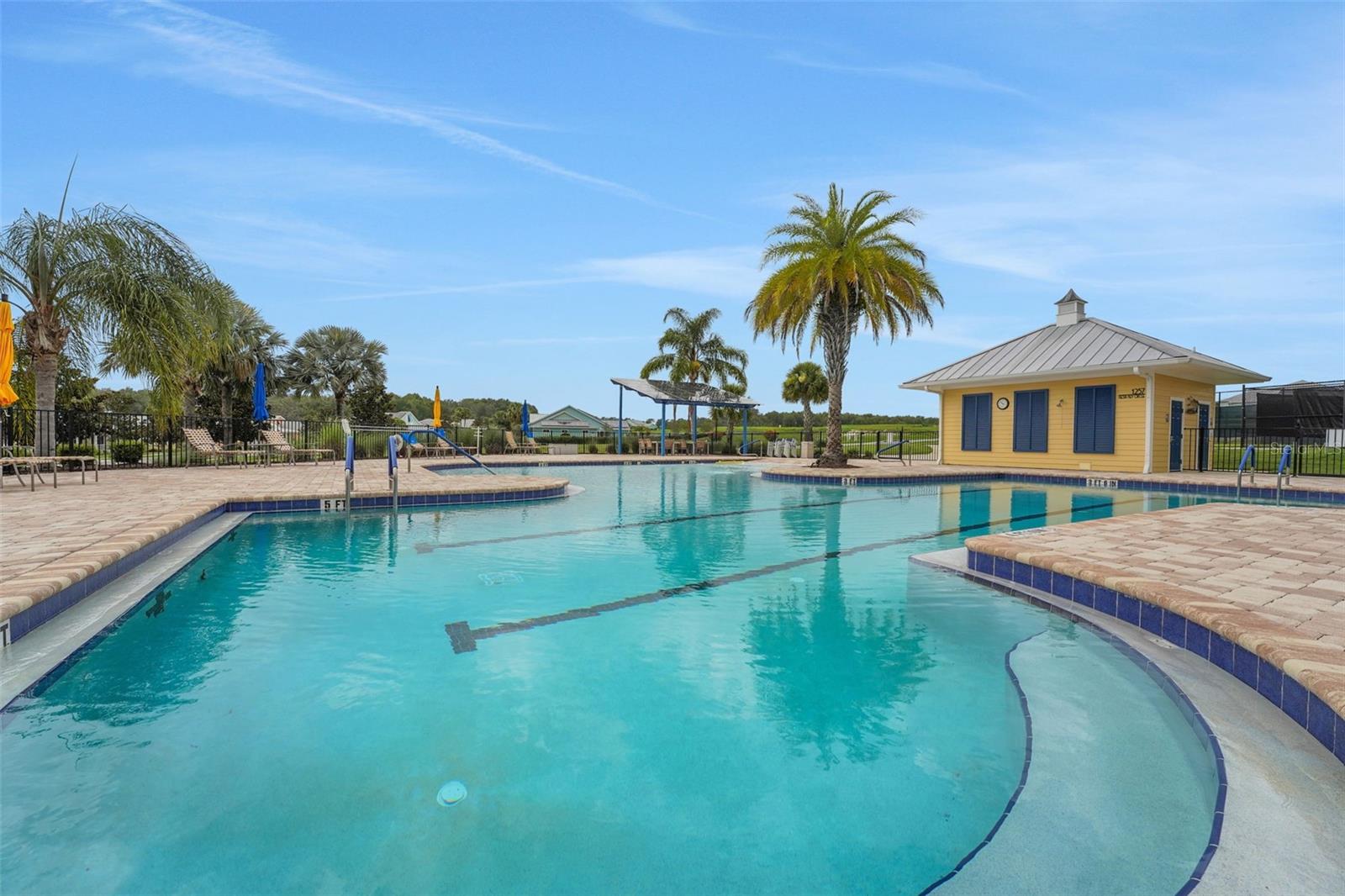 Image 37 of 49 For 994 Fiesta Key Circle