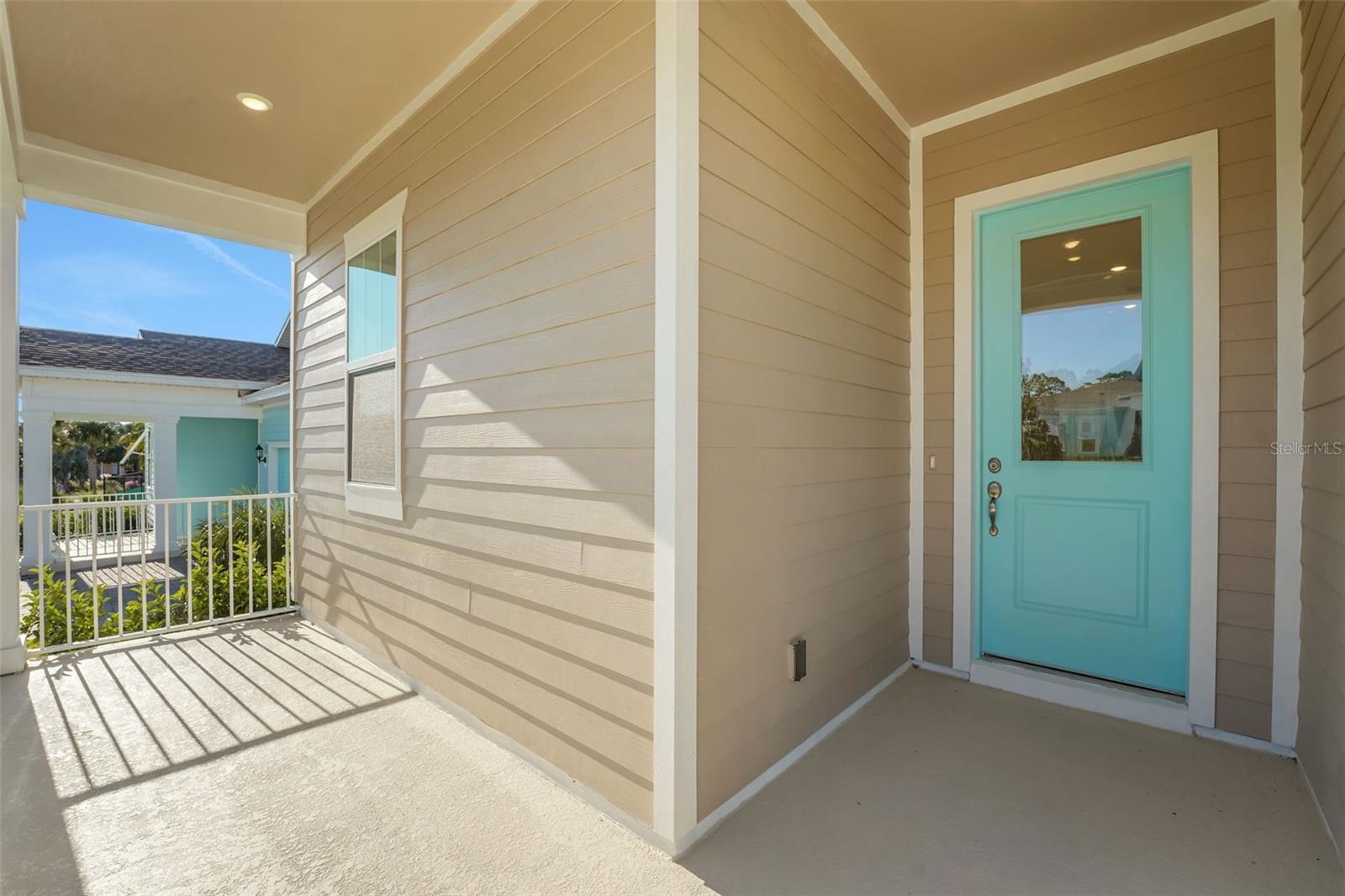 Image 4 of 49 For 994 Fiesta Key Circle