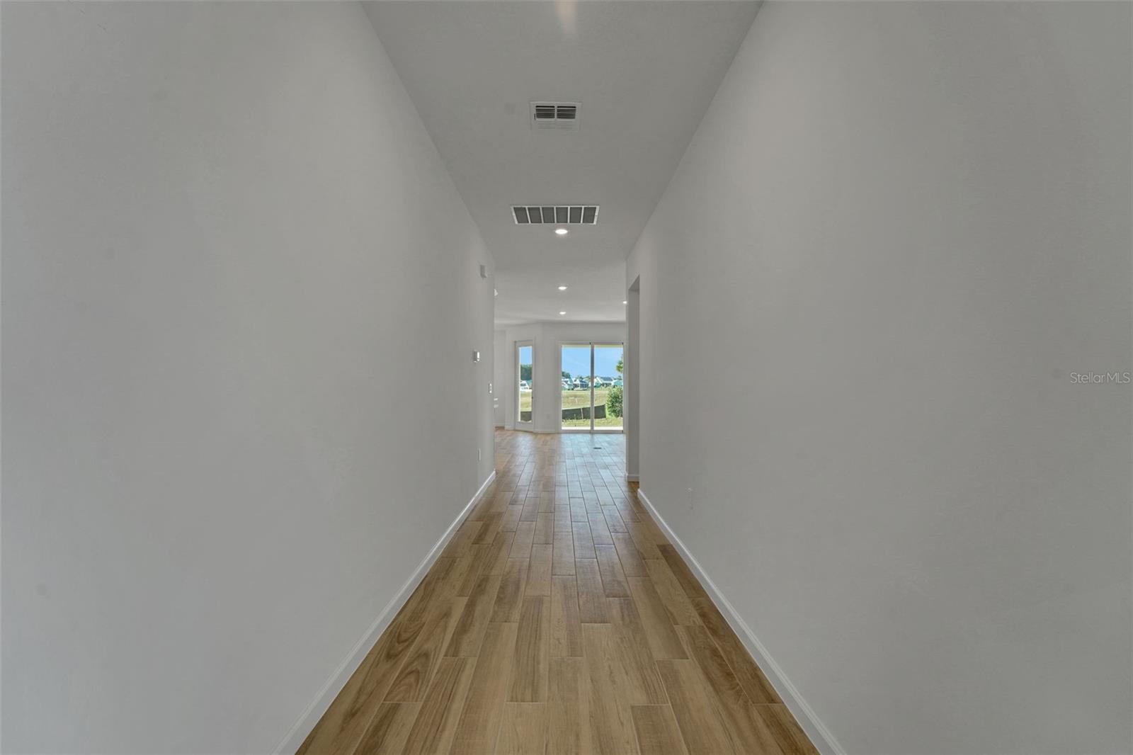 Image 10 of 45 For 1006 Fiesta Key Circle