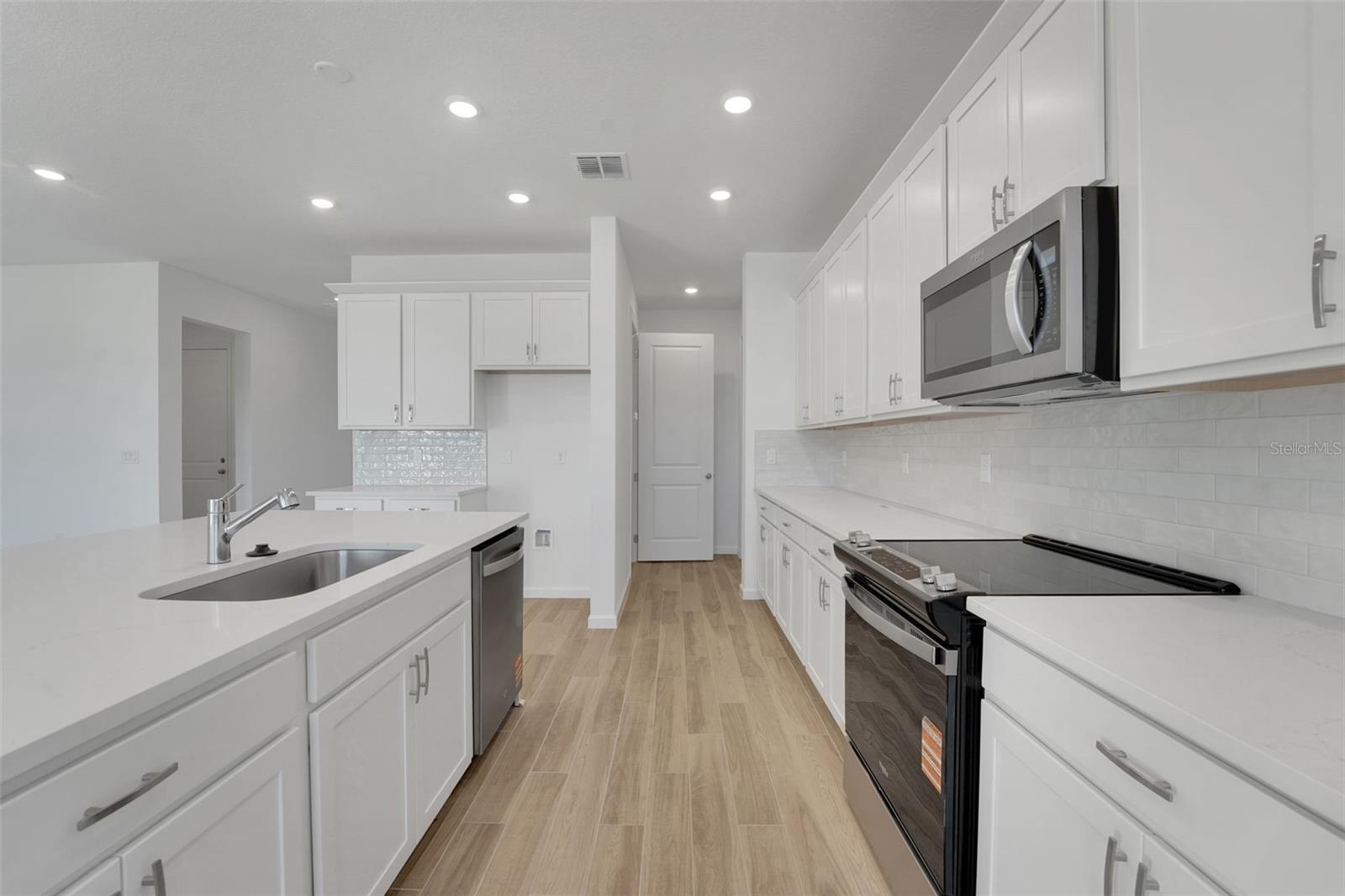 Image 13 of 45 For 1006 Fiesta Key Circle