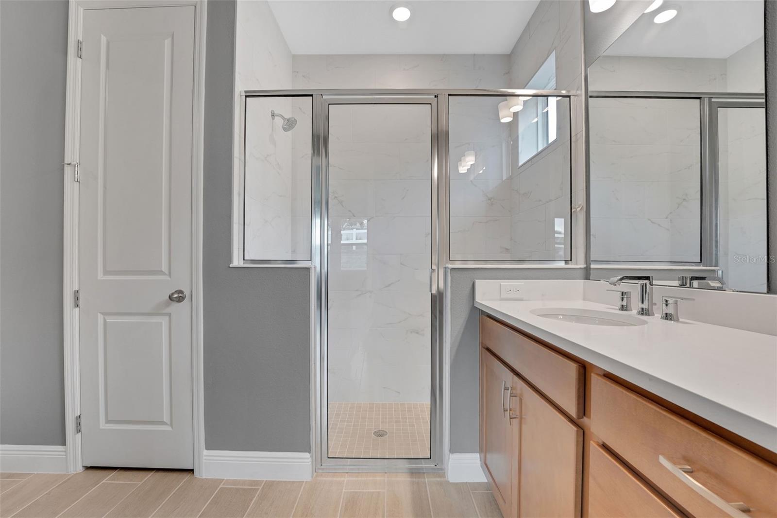 Image 22 of 56 For 985 Fiesta Key Circle