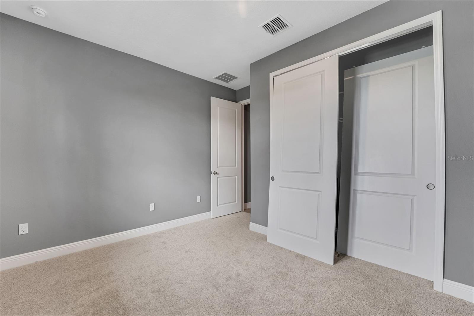 Image 28 of 56 For 985 Fiesta Key Circle